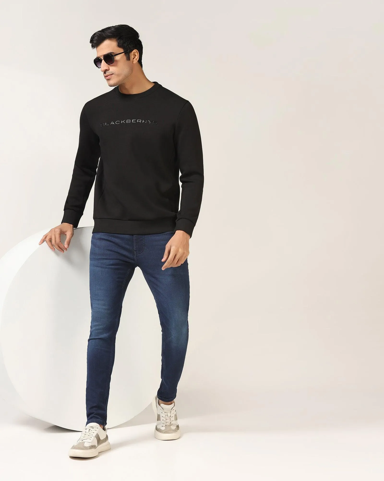Crew Neck Black Solid Sweatshirt - Rio
