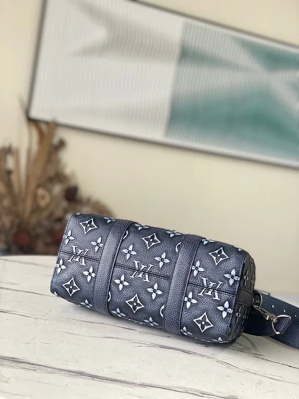 Fashion Lu-Vi bags - 4500
