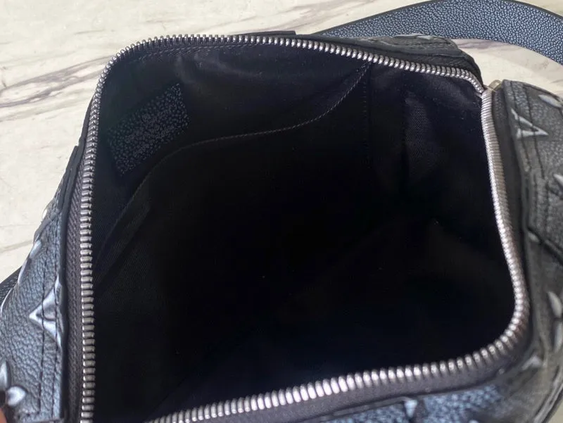 Fashion Lu-Vi bags - 4500