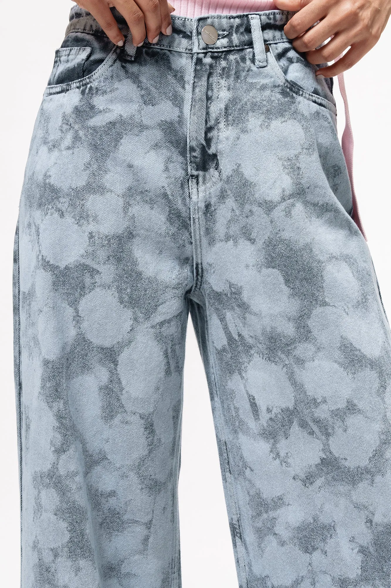 Icy Camo Baggy Straight Jeans