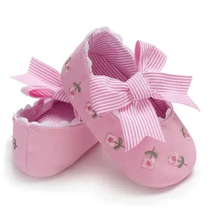 Mary Jane's Bow Shoes