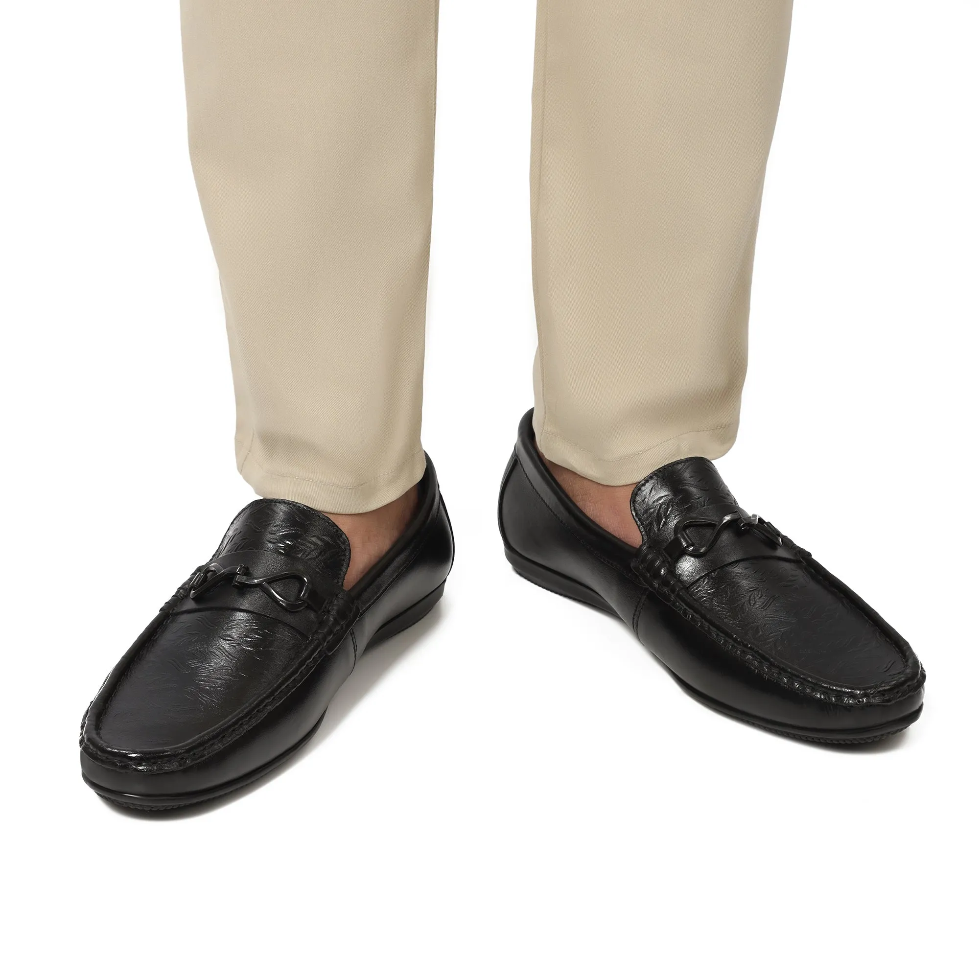 Metallic Twisted Buckled Moccasins - Black