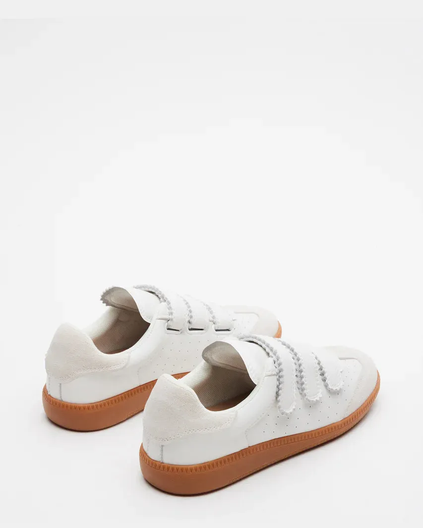 Steve Madden Momentum Sneaker